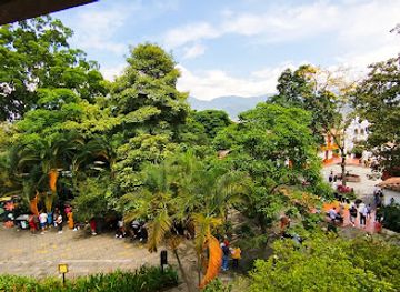 colombia/los-llanos/landmark/sculpture-park-nutibara-hill