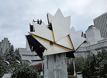 canada/ottawa/landmark/ottawa-2017-commemorative-cauldron