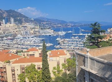 monaco/monaco-harbor/landmark/statue-prince-rainier-iii