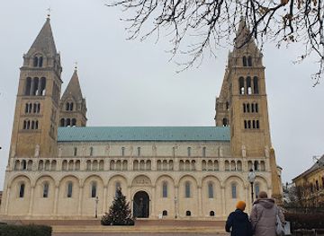 hungary/pecs/landmark/victor-vasarely-museum