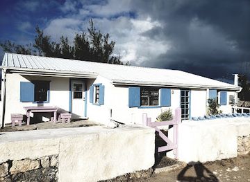 turks-and-caicos-islands/salt-cay/landmark/purple-conch-cottage