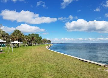 florida/st-petersburg/landmark/vinoy-park