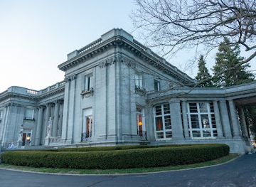 ohio/cincinnati/landmark/laurel-court-inc