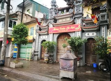 vietnam/hanoi/landmark/ceramic-mosaic-mural-road
