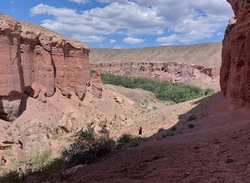 kazakhstan/chundja-canyon/landmark/temirlik-canyon