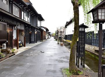 japan/hida/landmark/setogawa-and-shirakabe-dozou-street
