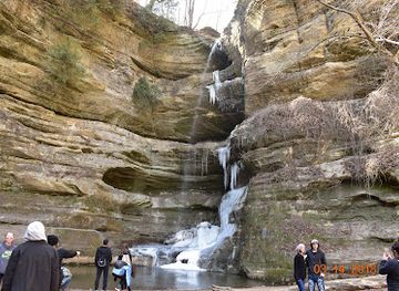 illinois/starved-rock-state-park/landmark/wildcat-canyon