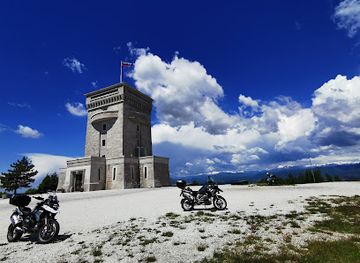 slovenia/central-slovenia/landmark/monument-to-the-defenders-of-the-slovenian-land