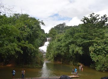 sri-lanka/sabaragamuwa-province/landmark/bopath-falls