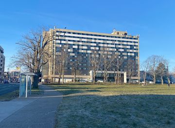 canada/halifax/quinpool-road/landmark/quinpool-tower