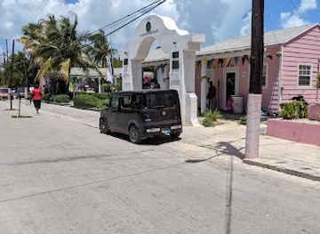 the-bahamas/bimini/landmark/radio-beach