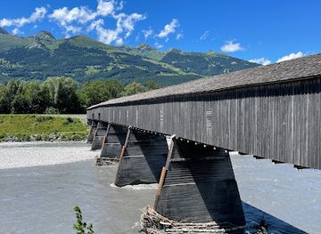 liechtenstein/steg/landmark/alte-rheinbrucke