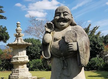south-korea/jeju-city/landmark/camellia-hill-botanical-garden
