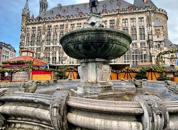 germany/aachen/landmark/statue-de-charlemagne