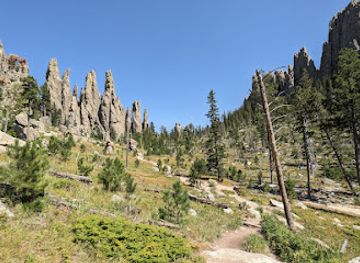 south-dakota/northwest-south-dakota/landmark/cathedral-spires-trailhead