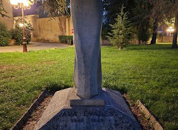 luxembourg/diekirch/landmark/aux-evades-memorial