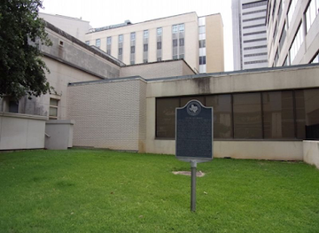 texas/dallas/landmark/city-of-east-dallas-texas-state-historical-marker