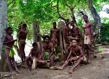 vanuatu/lakatoro/landmark/island-experience-vanuatu