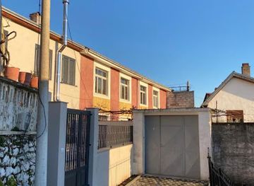 albania/kurbin/landmark/vila-llulla