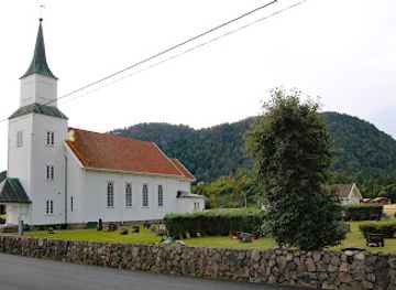 norway/vestfold/landmark/kvelde-kirke