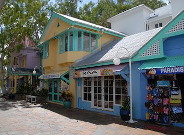 australia/cairns/palm-cove/landmark/palm-cove-tourist-information-centre