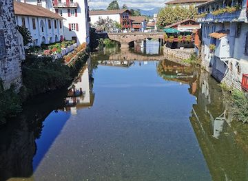 france/pays-basque/landmark/chateau-d-urtubie-visites-parc-et-activites-pour-familles-au-pays-basque