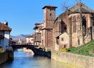 france/pyrenees/landmark/citadel-of-mendiguren