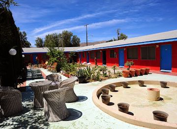 california/joshua-tree/landmark/safari-motor-inn-joshua-tree