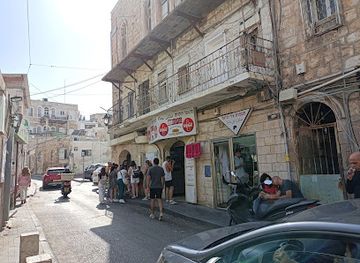 israel/haifa/wadi-nisnas/landmark/hazkenim-falafel