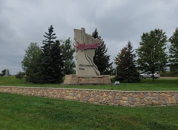 minnesota/stillwater/landmark/minnesota-welcomes-you