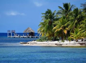 honduras/cayos-cochinos/landmark/cayo-paloma