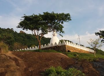 sri-lanka/kurunegala-district/landmark/maraluwawa-rajamaha-viharaya