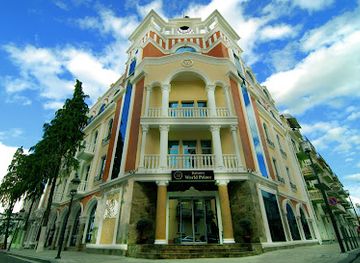 georgia/adjara/landmark/batumi-world-palace-hotel