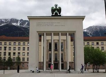 austria/innsbruck/landmark/eduard-wallnofer-platz