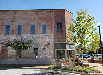 mississippi/tupelo/landmark/vanelli-s-bistro