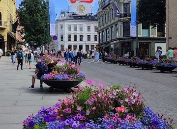 norway/oslo/landmark/famous-freia-neon