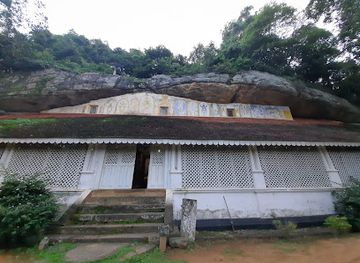 sri-lanka/sabaragamuwa-province/landmark/kottimbulwala-raja-maha-viharaya