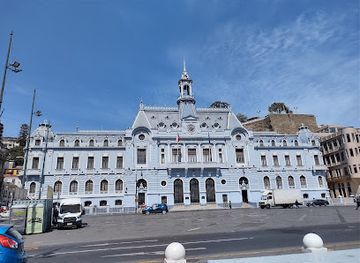 chile/valparaiso/landmark/plaza-sotomayor