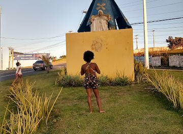 brazil/salvador/itapua/landmark/mother-stella-de-ochosi-monument