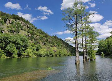 oklahoma/kiamichi-country/landmark/beaver-s-bend-state-park-forest-heritage-center