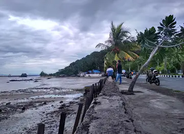 Melawai Beach
