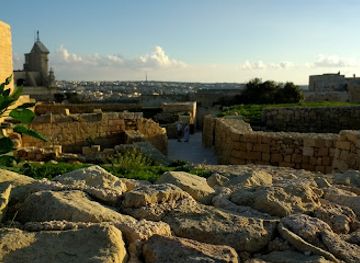 malta/xlendi/landmark/cittadella-walkway