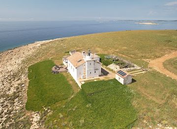 croatia/dalmatia/landmark/lighthouse-marlera