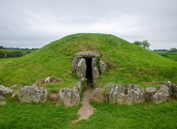 united-kingdom/gwynedd/landmark/bryn-celli-ddu-burial-chamber