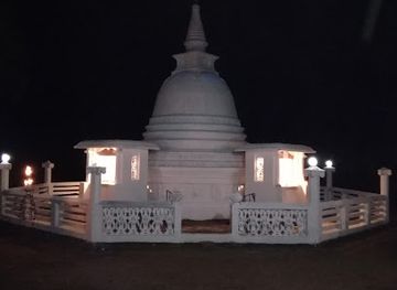 sri-lanka/up-country/landmark/shilapokkarani-purana-viharaya