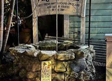 florida/key-west/landmark/pirates-well