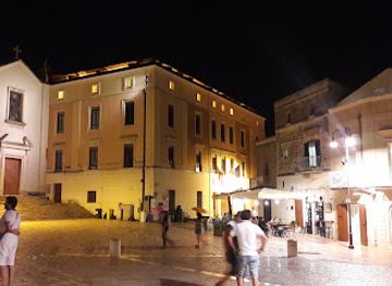 italy/matera/civita/landmark/piazza-san-giovanni