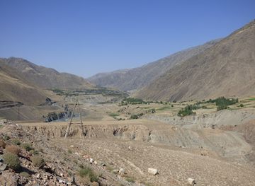 uzbekistan/zarafshan-range/landmark/zeravshan-river