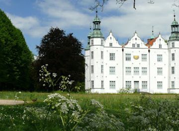 germany/holstein/landmark/ahrensburg-palace