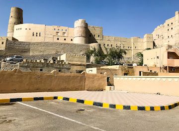 oman/bahla/landmark/bahla-fort